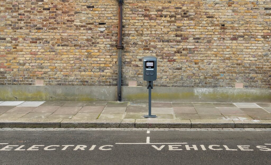 Street charge point 