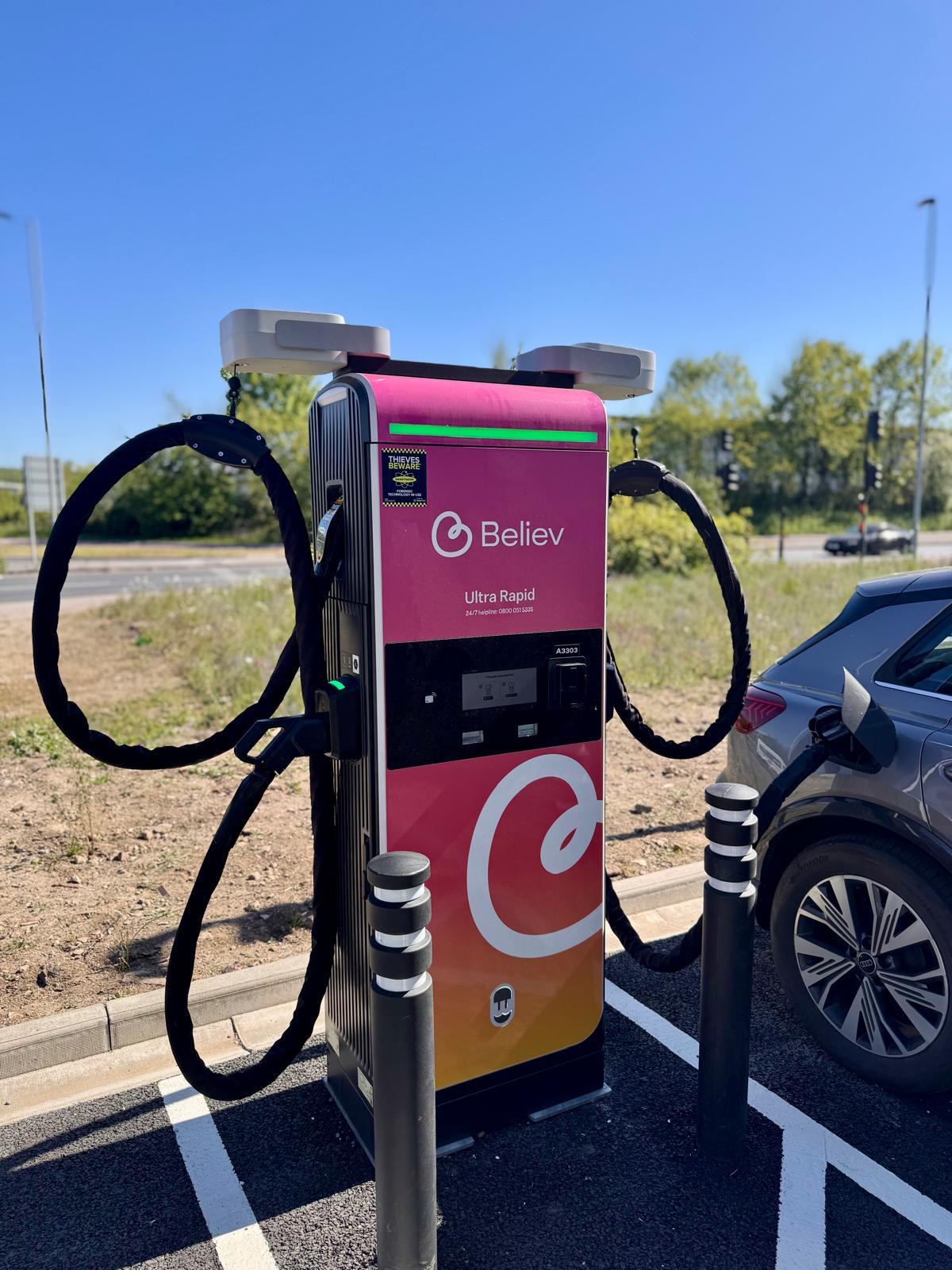 Electric vehicle (EV) charge point operator (CPO) Believ has completed the installation of ultra-rapid EV charging at a new commercial development on Riverside Way in Rotherham, in partnership with Primesite Group Limited. 